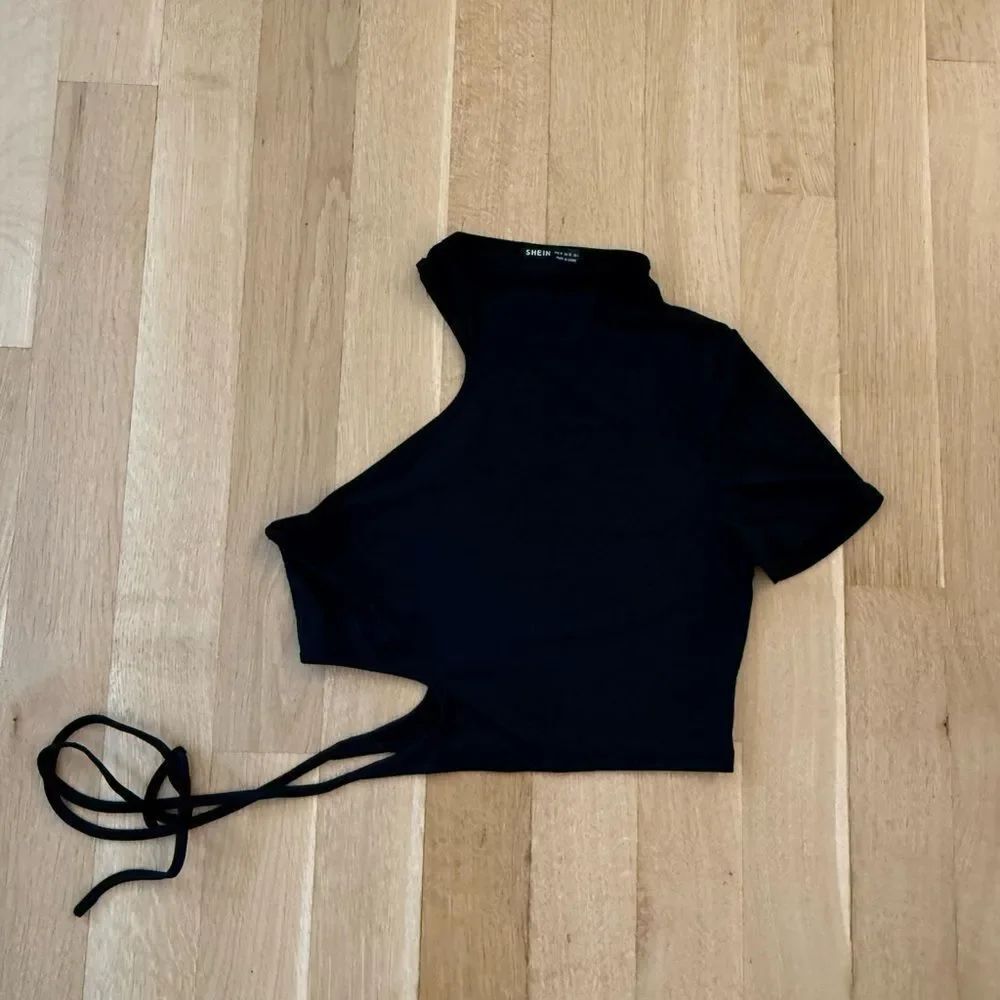 SHEIN Classic Black Knit Top